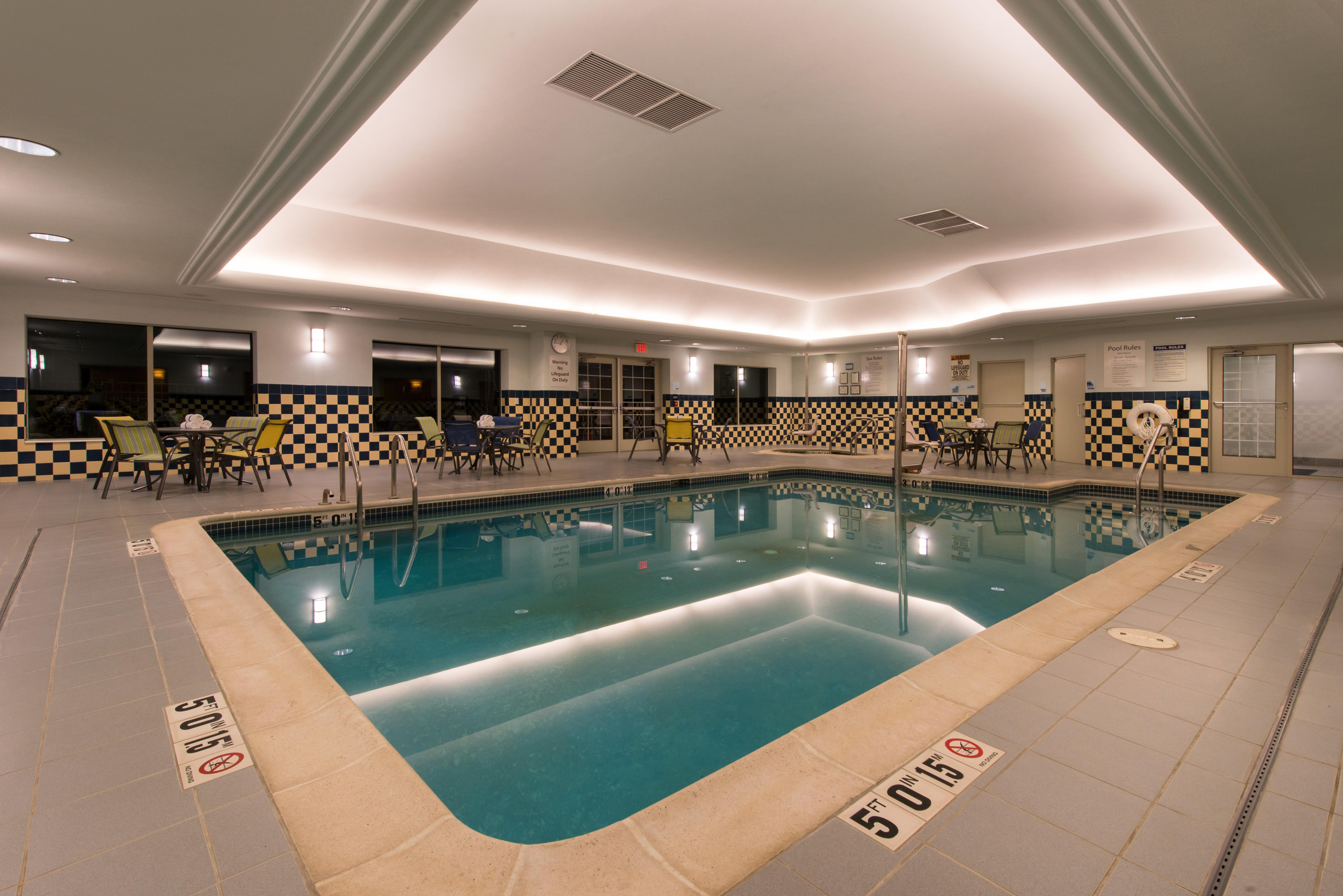 Holiday Inn Express And Suites Dickson City By Ihg Eksteriør bilde
